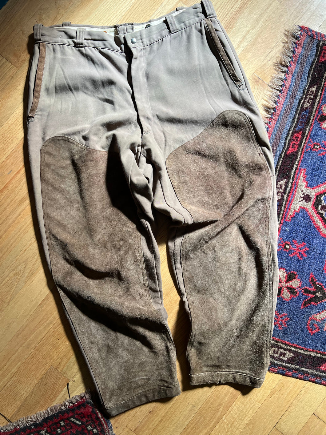 70s Suede Hunting (36x28)