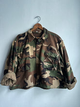 80s/90s Cropped Euro Military Jacket (XL)